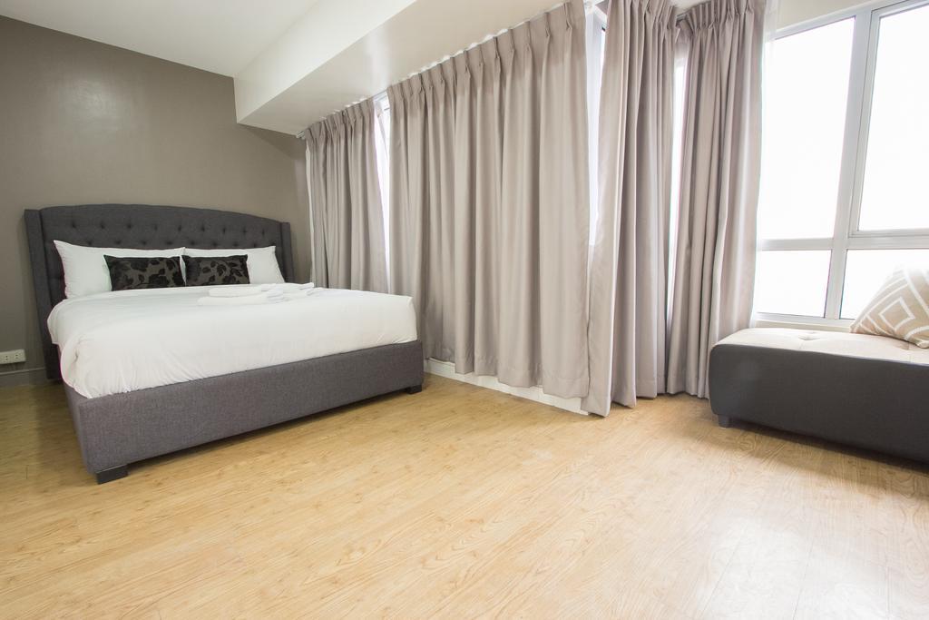 Oasis Regency @ Fort Victoria Bgc タギッグ エクステリア 写真