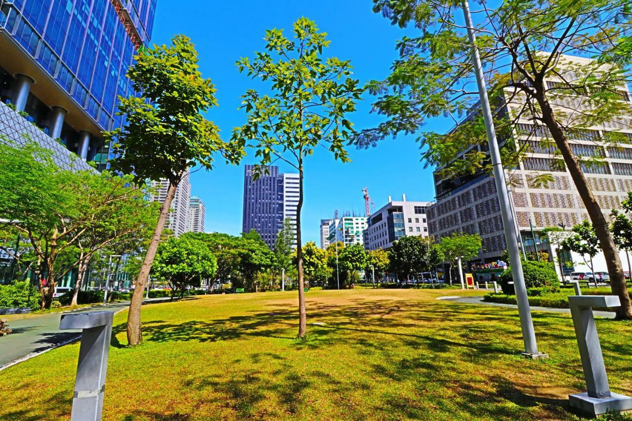 Oasis Regency @ Fort Victoria Bgc タギッグ エクステリア 写真